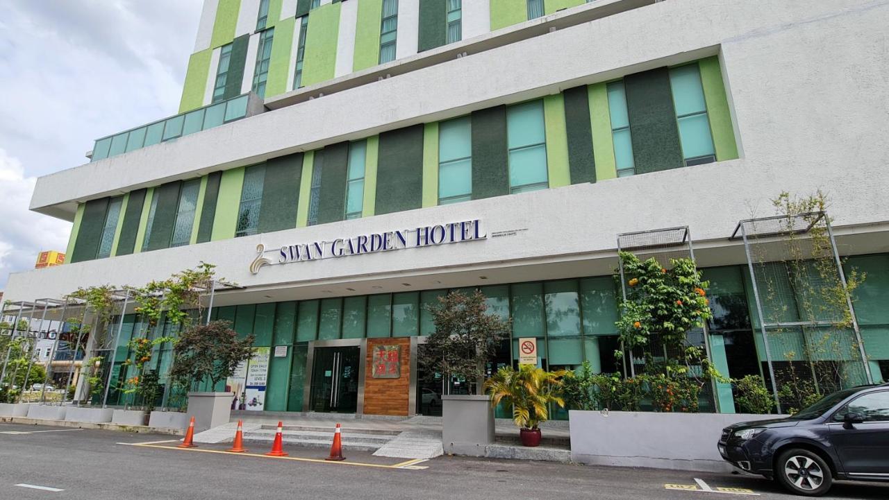 Swan Garden Hotel Malacca Esterno foto
