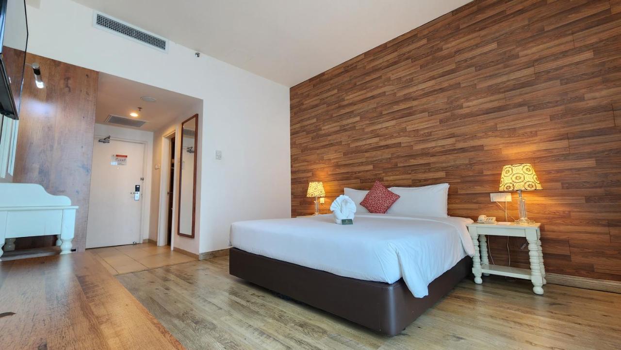 Swan Garden Hotel Malacca Esterno foto