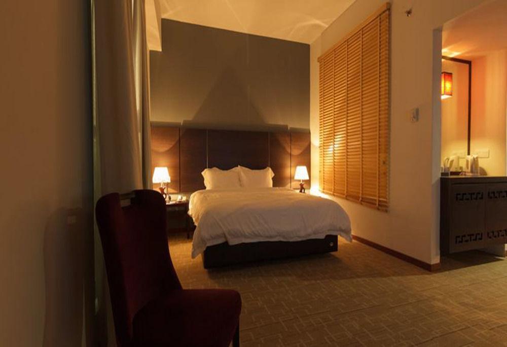 Swan Garden Hotel Malacca Esterno foto